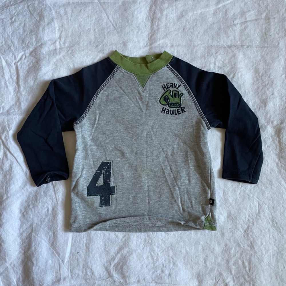 Kids bundles 6/$12— LS toddler shirt 2T